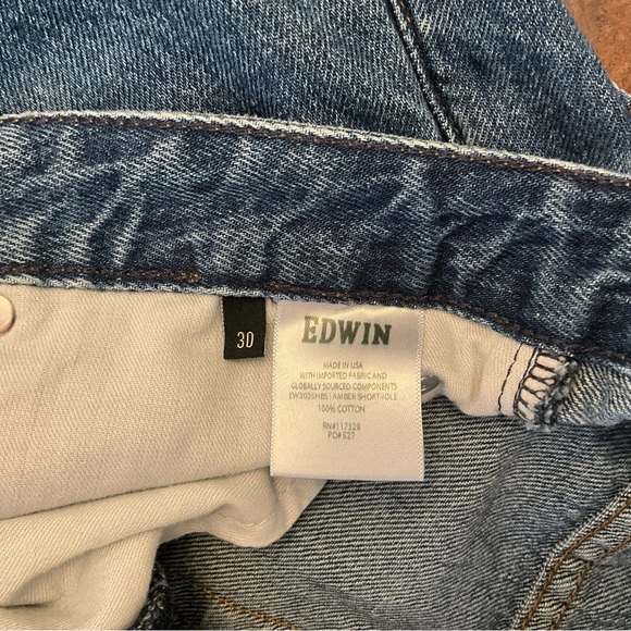 59 - EWT- EDWIN, Amber Mid Length Short, size 30 - Picture 6 of 7